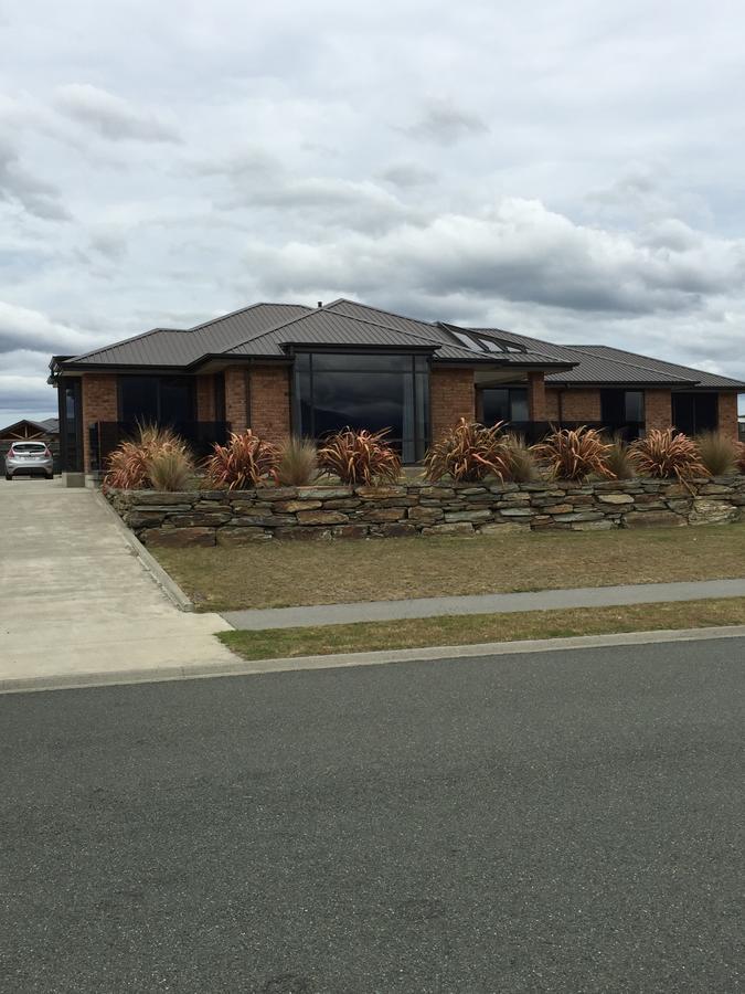 The Rock Te Anau Exterior photo