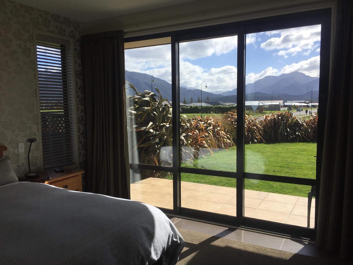 The Rock Te Anau Exterior photo